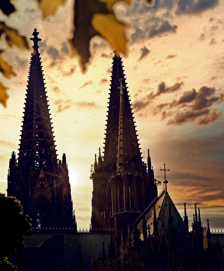 cologne 4933503 1920 768x931