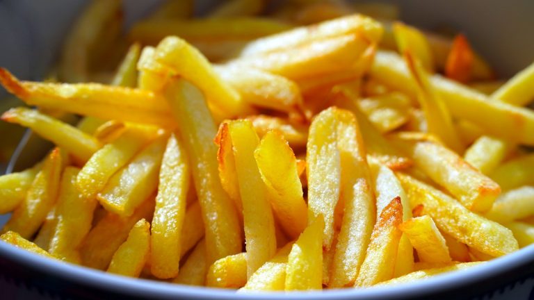 french fries 5332766 1920 768x432